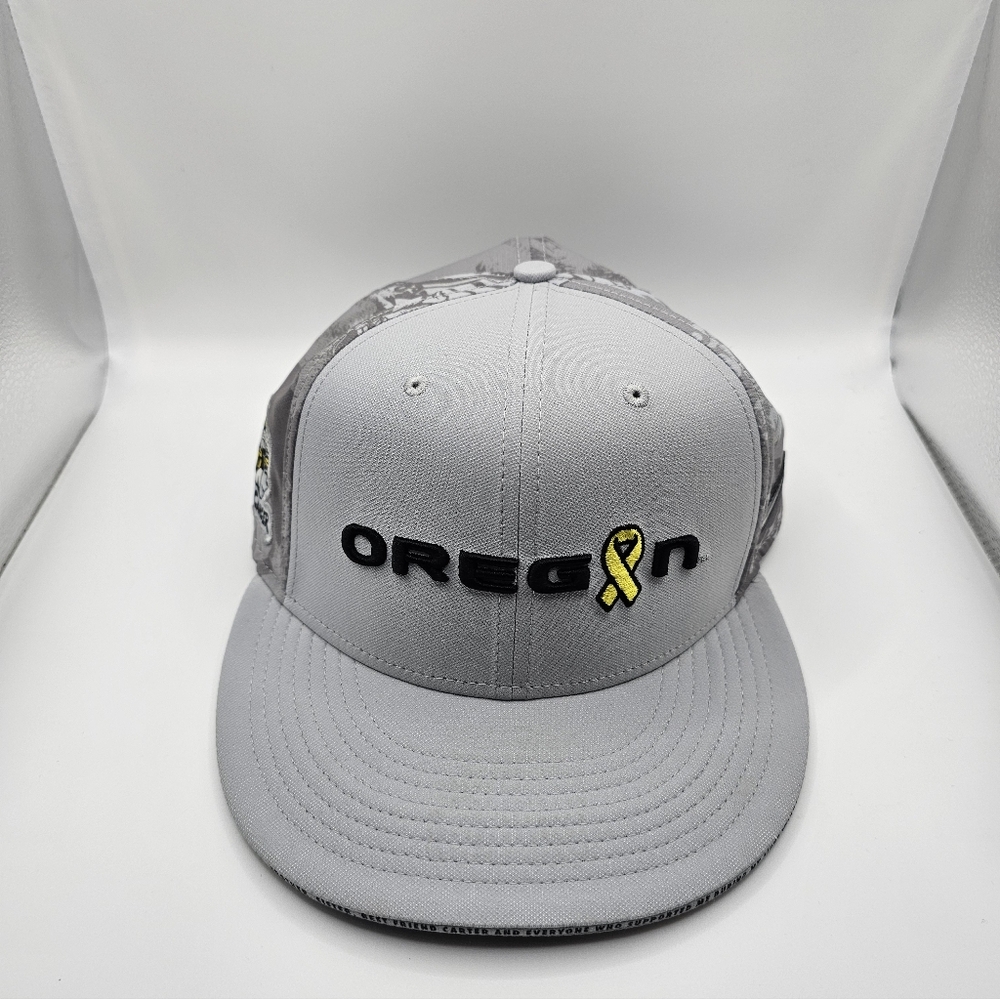 Nike Hat "Nike True" Dri Fit Oregon Ducks  Unisex Cancer  Awarness Gray NWOT
